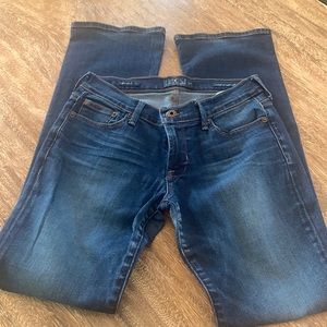 Lucky brand sweet boot- med wash -2/26R